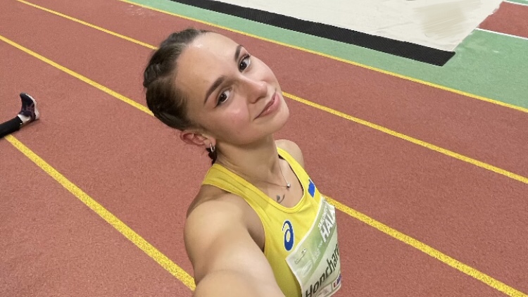 448FD137-4DDB-457E-8013-49FBD22A7487